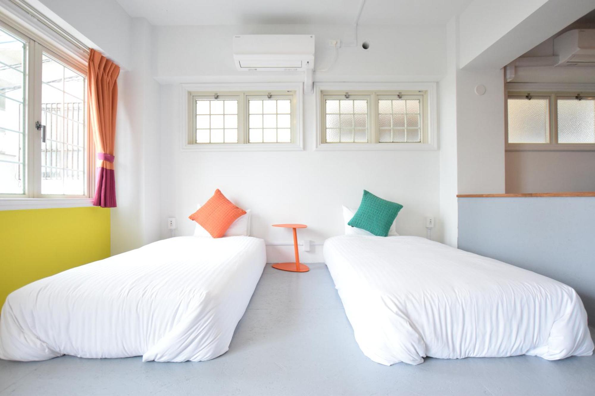 Breaky Hotel Chatan Buitenkant foto